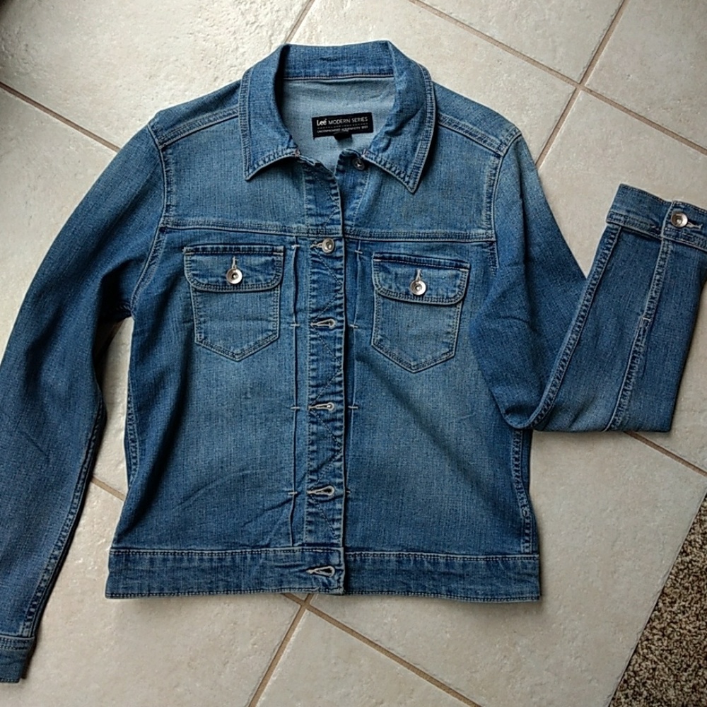 Lee Modern Series jean jacket NWOT